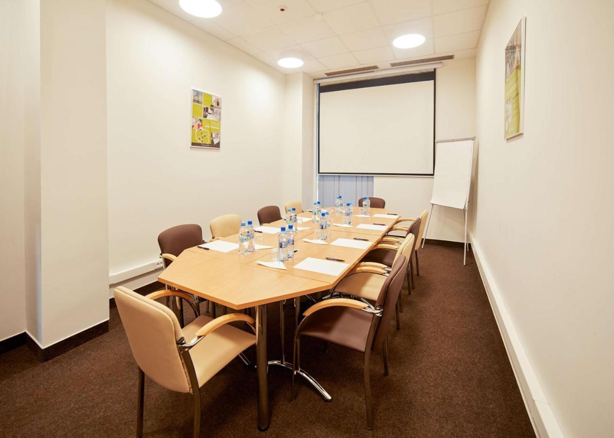 B&B Hotel Katowice Centrum Экстерьер фото