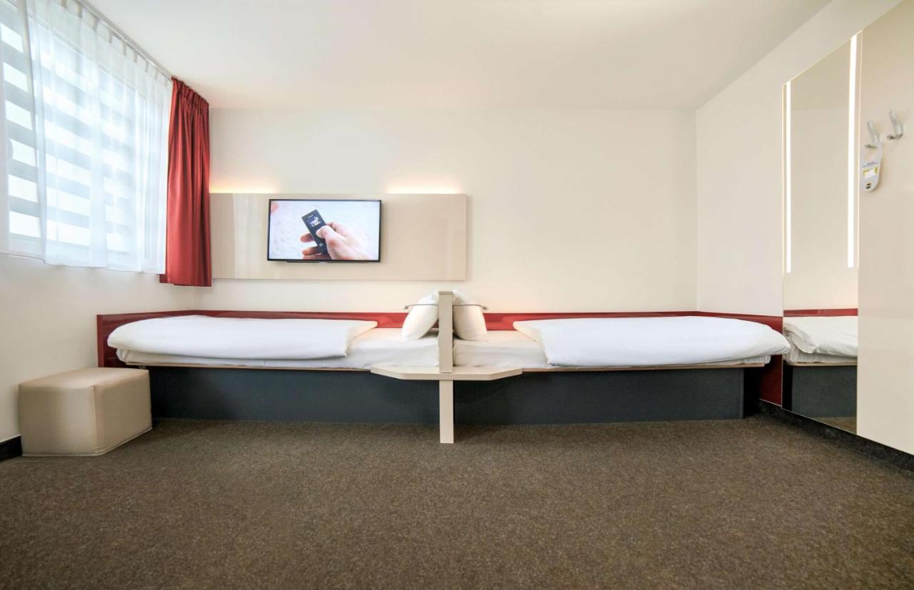 B&B Hotel Katowice Centrum Экстерьер фото